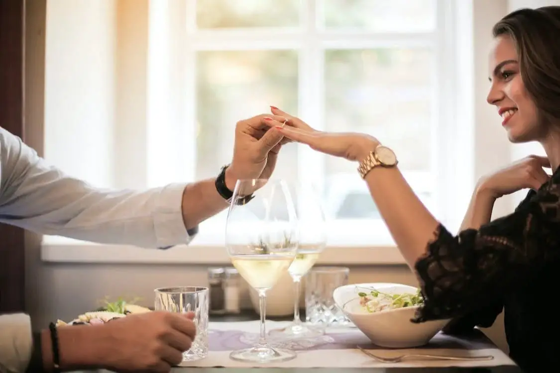 10 Romantic Gestures That Will Melt Your Partner's Heart