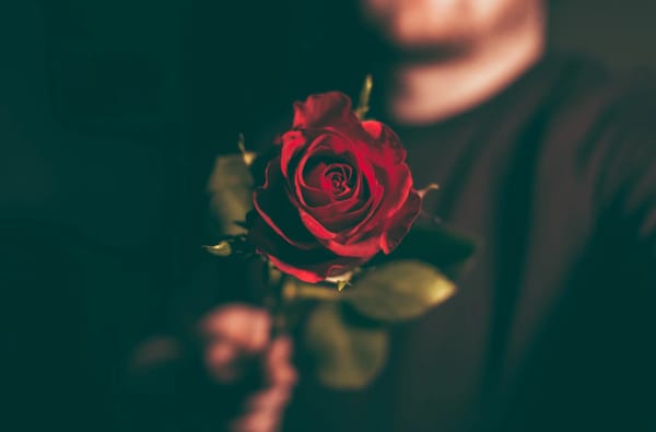 10 Romantic Gestures That Don't Cost a Thing